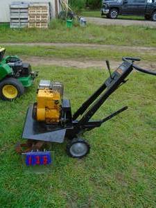 Montgomery Wards front tine tiller. Briggs motor. Tested & works. As shown.