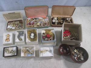 lot 19 image: (CSB) Assorted Fashion Jewelry...