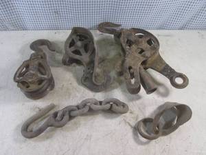 lot 33 image: (BS) Vintage Pullies Etc...