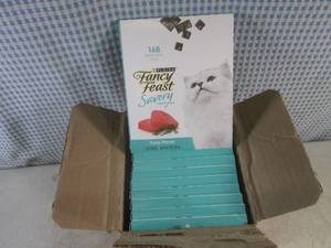 lot 413 image: (CS) 10 Boxes of Tuna Flavor Cat Tr...