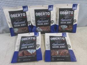 lot 417 image: (B-1) 5 Bags of Applewood Bacon Jer...