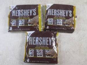 lot 435 image: (B-3) 18 Full Size Hersheys Milk Ch...