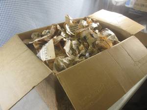 lot 49 image: (EW6) Box Full of Vintage Wrapped G...