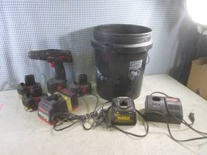 lot 135 image: (D-2) Snap-On Cordless Drill, Batte...