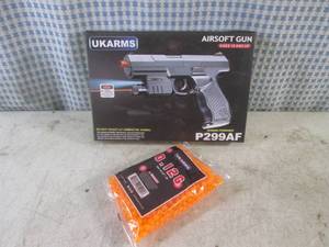 lot 77 image: (BSB) Airsoft Gun Pistol with Bag o...
