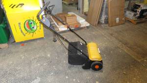 lot 126 image: Worx 12 Amp 14 Electric Dethatcher