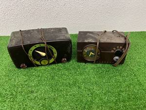 lot 28 image: Pair of Vintage Clocks