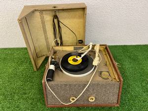lot 72 image: Record Player