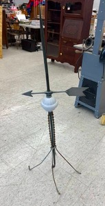 lot 91 image: Lightning Rod