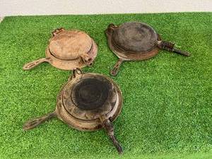 lot 121 image: Cast Iron Cookware
