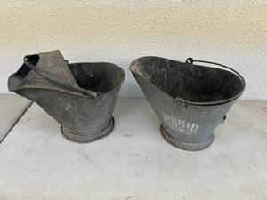 lot 123 image: Ash Buckets