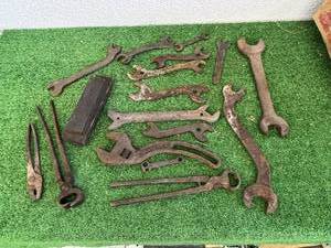 lot 152 image: Vintage Tools