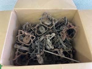 lot 153 image: Traps