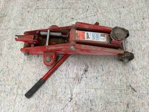 lot 184 image: 4000# Hydraulic Floor Jack