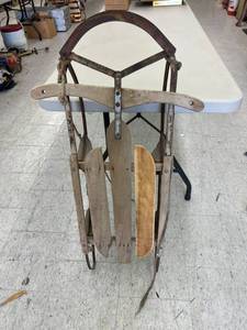 lot 209 image: Snow Sled