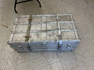 lot 224 image: Chest