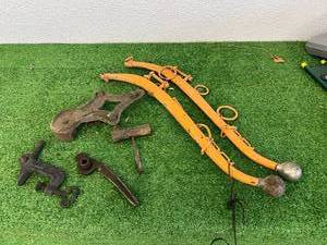 lot 237 image: Mixed Vintage Items