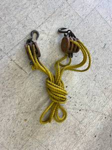 lot 247 image: Rope & Pulleys