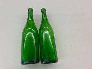 lot 250 image: Green Glass Bottles