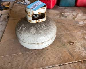 lot 252 image: Propane Tank