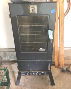 lot 211 image: Smoker Cabinet