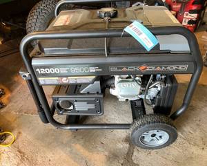 lot 220 image: Black Diamond 9500 Gas Generator