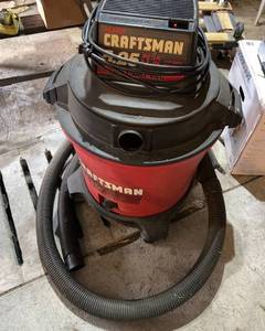 lot 215 image: Craftsman 5.25 Shop Vac