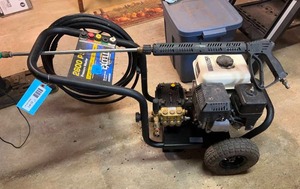 lot 12 image: Ex-Cell Power Washer with Honda Motor