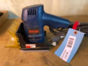 lot 46 image: Ryobi Detail Biscuit Joiner