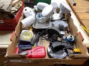 lot 137 image: Various Shop Items