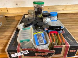 lot 152 image: Various Screws, Hardware, Shop Items