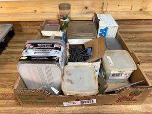 lot 149 image: Various Screws and Hardware