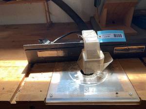 lot 84 image: Craftsman Plunge Router