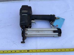 lot 52 image: Campbell-Hausfeld Pneumatic Brad Nailer