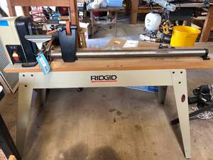 lot 44 image: Ridgid Wood Lathe