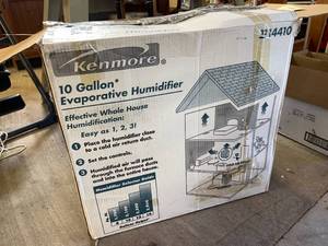 lot 174 image: Kenmore 10 Gallon Evaporative Humidifier
