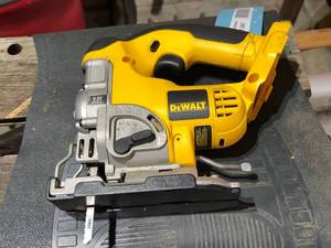 lot 247 image: DeWalt 18V Jig Saw