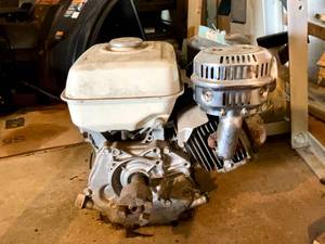 lot 248 image: Honda Gas Engine 8 HP