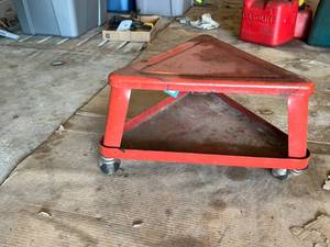 lot 250 image: Metal Triangle Mover on Wheels