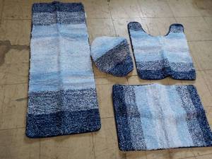 lot 45 image: 4 pc New Bath Rugs- machine washabl...