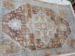 lot 46 image: Indoor New Area Rug 24 x 36 machi...