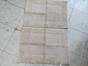 lot 56 image: 2 pc Lane Linen Bath Set machine w...