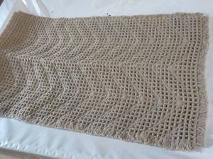 lot 62 image: Waffle Rug 18x 30 machine washabl...