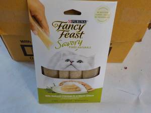 lot 93 image: 30 x 4 packs Natural Chicken in a D...