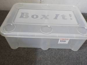 lot 105 image: 5 Sazon 5 Gallon Box It Plastic Sto...