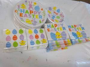 lot 108 image: Easter Paper Plates- 2 sizes and Na...