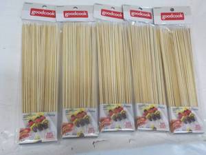 lot 118 image: 500 GoodCook Skewers...