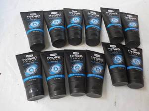 lot 127 image: 12 x 2 oz Schicks Hydro Sense Shav...