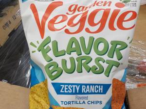 lot 193 image: 6  x 6 oz Bags Garden Veggie Zesty ...