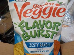 lot 194 image: 6  x 6 oz Bags Garden Veggie Zesty ...